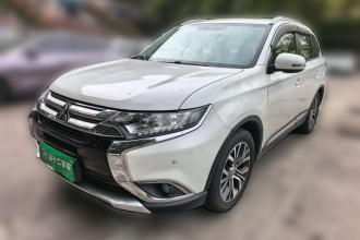 三菱 欧蓝德 2018款 2.0L 两驱荣耀版 5座