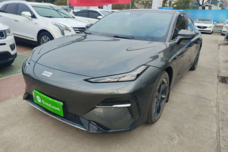 吉利银河 银河E8 2024款 550km 后驱PRO