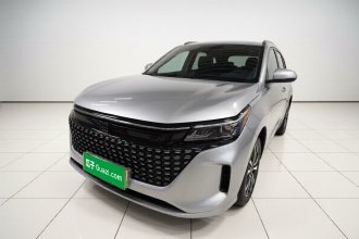 蓝电E5 2023款 1.5L DE-i 100KM畅享型 7座
