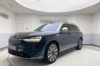 鸿蒙智行 问界M9 2024款 增程 Ultra版 42kWh 6座版