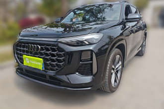 奥迪Q6 2023款 50 TFSI quattro 行云型 飞骑套装