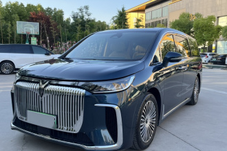 岚图汽车 岚图梦想家 2025款 PHEV 四驱旗舰鲲鹏版