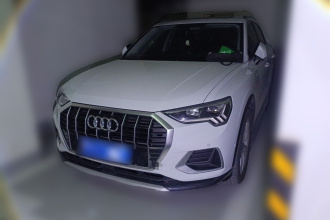 奥迪Q3 2022款 35 TFSI 时尚致雅型