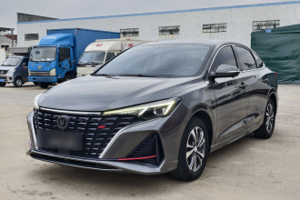 长安 逸动 2022款 PLUS 蓝鲸NE 1.4T GDI DCT尊贵版