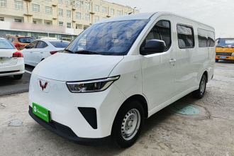 五菱汽车 五菱扬光 2024款 300km 舒适型客车版 75kW