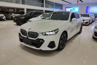 宝马5系 2024款 530Li 领先型 M运动套装