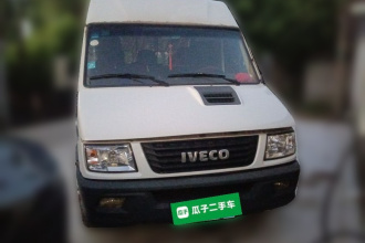 依维柯得意 2017款 2.5T A35客车5-7座47Z5