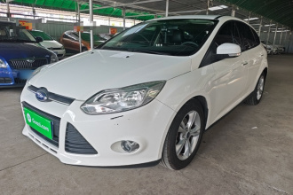 福特 福克斯 2012款 两厢 1.6L 自动风尚型