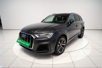 奥迪Q7 2020款 55 TFSI quattro S line运动型