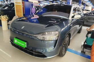 鸿蒙智行 问界M9 2024款 增程 Ultra版 52kWh 6座版