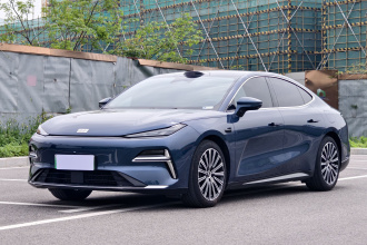 吉利银河 银河星耀8 2025款 130km EM-P 星舰版