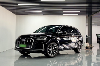 奥迪Q7 2020款 55 TFSI quattro S line运动型