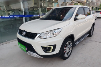 北京汽车 绅宝X35 2016款 1.5L 手动豪华版