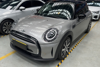 MINI 2023款 改款 1.5T COOPER 艺术家