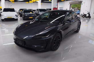 特斯拉 Model 3 2026款 高性能全轮驱动版