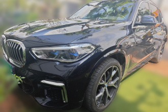 宝马X5 2022款 xDrive 40Li M运动套装