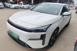 吉利银河 银河L6 2024款 125km PLUS 龙腾版