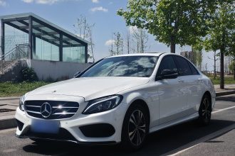 奔驰C级 2018款 C 200 运动版