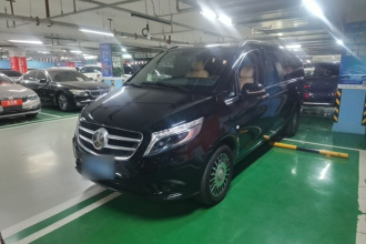 奔驰 威霆 2018款 2.0T 精英版 7座 国VI