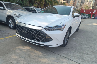 比亚迪 秦PLUS 2024款 荣耀版 DM-i 55KM领先型