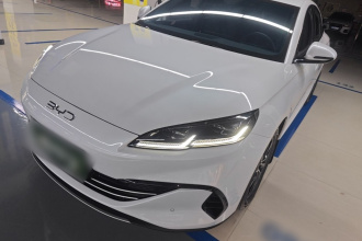 比亚迪 海豹06新能源 2024款 DM-i 120KM尊荣型