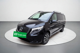 奔驰 威霆 2021款 2.0T 商务版 7座