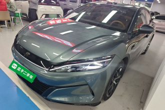 比亚迪 汉L 2025款 DM-p 四驱激光雷达旗舰型