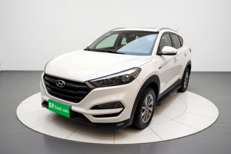 现代 途胜 2015款 1.6T 双离合两驱智能型