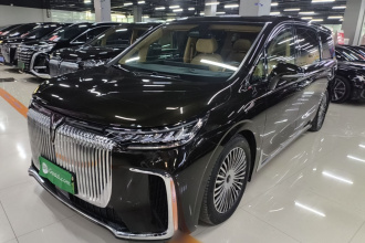 岚图汽车 岚图梦想家 2025款 PHEV 四驱旗舰鲲鹏版