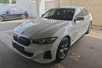 宝马i3 2025款 eDrive 35 L