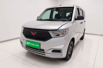 五菱汽车 五菱宏光V 2022款 1.5L劲取版电动助力LAR