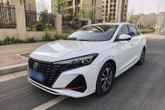 长安 逸动 2022款 PLUS 蓝鲸NE 1.4T GDI DCT尊贵版