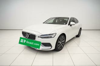 沃尔沃S60 2022款 B4 智远豪华版