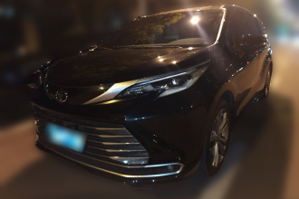 丰田 赛那SIENNA 2024款 2.5L混动 臻享尊贵版