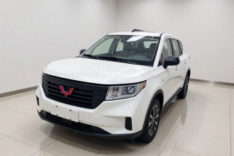 五菱汽车 五菱宏光PLUS 2020款 1.5L 手动标准型 5座