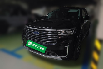 福特 探险者 2024款  2.3T EcoBoost 四驱钛金版 7座