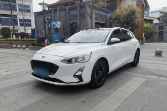 福特 福克斯 2019款 两厢 EcoBoost 180 自动锋潮型