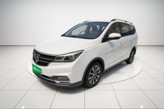 宝骏730 2017款 1.8L iAMT尊享型 7座