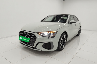 奥迪A3 2024款 A3L Limousine 35 TFSI 时尚运动型