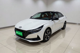 现代 伊兰特 2021款 240TGDi DCT LUX尊贵版