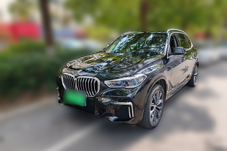 宝马X5 2022款 xDrive 30Li 尊享型M运动套装