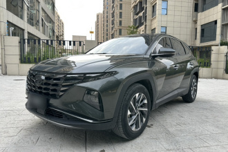 现代 2022款 途胜L 1.5T DCT LUX尊贵版 N Line