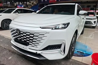 长安UNI-K 2024款 2.0T 两驱悦尚型