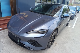 比亚迪 海豹 2022款 700km 长续航后驱版