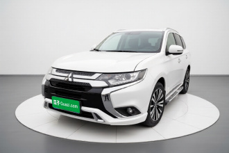 三菱 欧蓝德 2021款 2.0L 两驱畅享版 5座