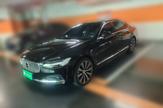 沃尔沃S90 2025款 B5 智雅豪华版