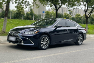 雷克萨斯ES 2022款 200 卓越版