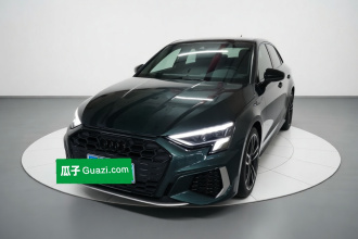 奥迪A3 2024款 Sportback 35 TFSI RS套件燃速型