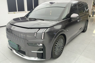 极氪009 2024款 七座过道版 108kWh
