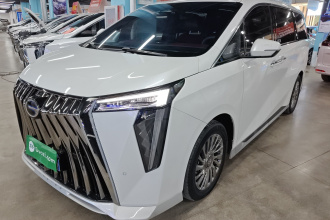 广汽传祺 传祺M8 2023款 宗师系列 双擎 至尊版